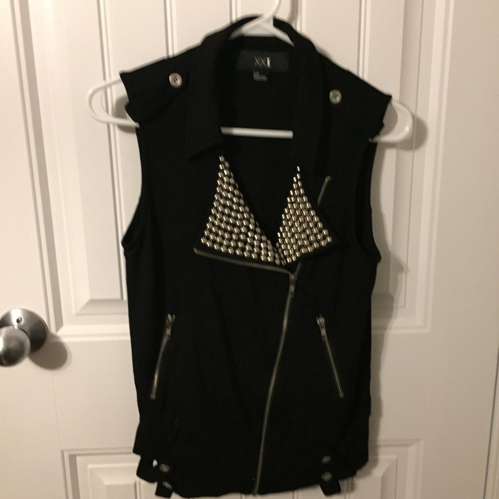 Women's Zip-Up Studded Vest Size Small